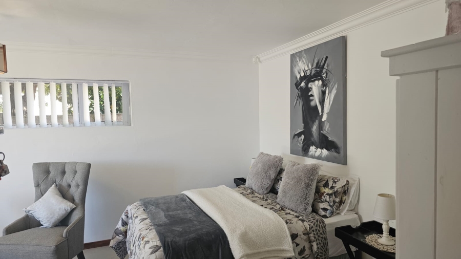 4 Bedroom Property for Sale in Stilbaai Wes Western Cape